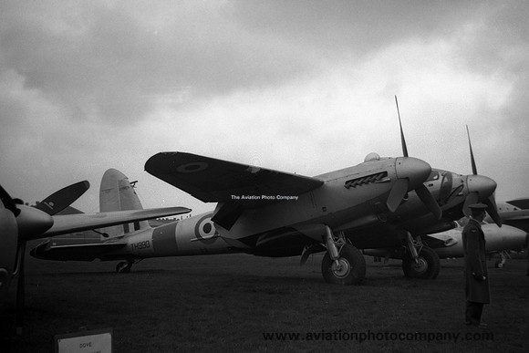 RAF De Havilland Mosquito TT.35 TH990 (1956)
