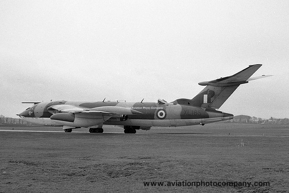 RAF 543 Squadron Handley Page Victor SR.2 XL165 (1969)