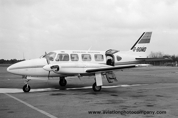 Berrard Aviation Piper PA-31-350 Navajo Chieftain G-BDMD (1980)