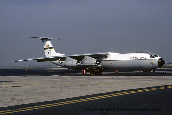 USAF 62 MAW Lockheed C-141B Starlifter 67-0018 at Rhein Main (1981)