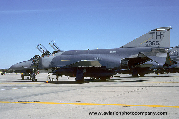 USAF AFRes 457 TFS McDonnell F-4E Phantom 68-0366/TH (1989)
