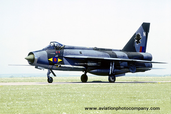 RAF 11 Squadron English Electric Lightning F.3 XP702/N (1980)