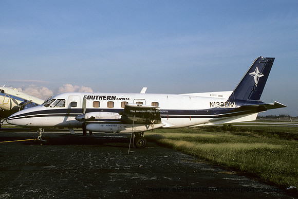 Southern Express Embraer Bandeirante N132EM (1986)