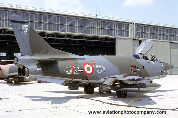 Italian Air Force 32 Stormo FIAT G-91Y MM6472/32-01 (1991)