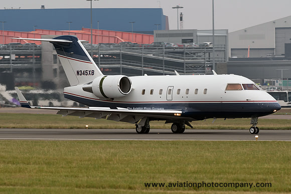 Executive Jet Management Bombardier Challenger 604 N345XB at Luton (2017)
