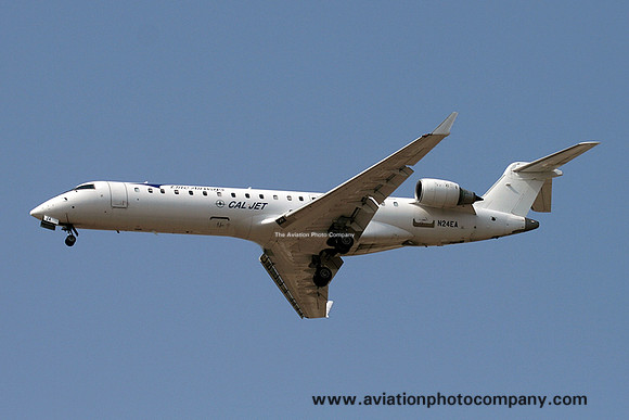 Elite Airways/Cal Jet Canadair CRJ-700 N24EA at Tucson (2017)