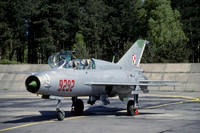 Polish Air Force 10 ELT Mikoyan MiG-21U 9292 (2000)