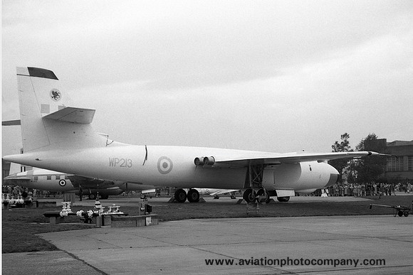 RAF 18 Squadron Vickers Valiant B.1 WP213 (1962)