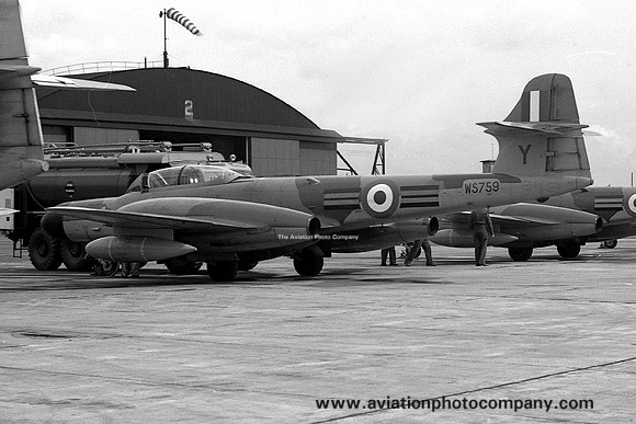 RAF 264 Squadron Gloster Meteor NF.14 WS757/Y (1957)