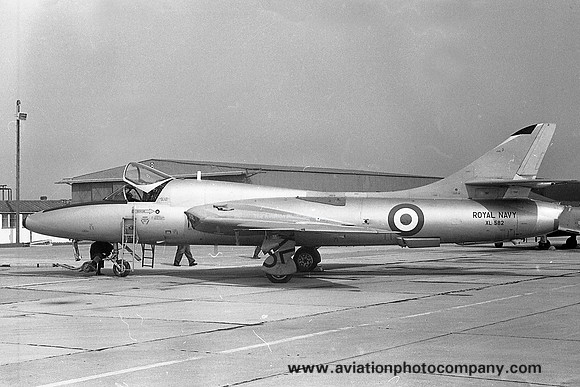 Royal Navy Hawker Hunter T.8 XL582 (1967)
