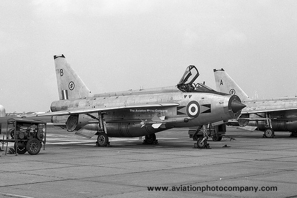 RAF 11 Squadron English Electric Lightning F.6 XS918/B (1968)