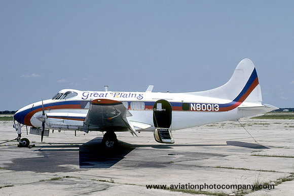 Great Plains De Havilland Dove Riley N80013 (1977)