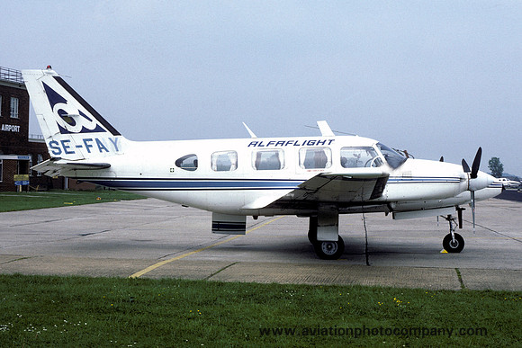 Alfa Flight Piper PA-31-310 Navajo SE-FAY (1986)