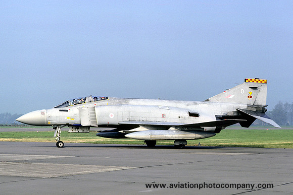 RAF 92 Squadron McDonnell F-4M Phantom FGR.2 XV415/O (1985)