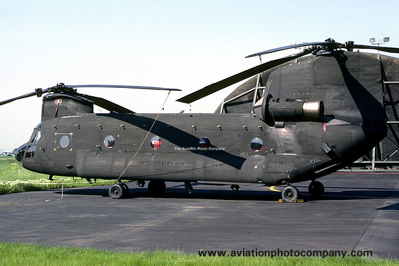 US Army 205th Aviation Company Vertol CH-47D Chinook 87-0071 (1989)