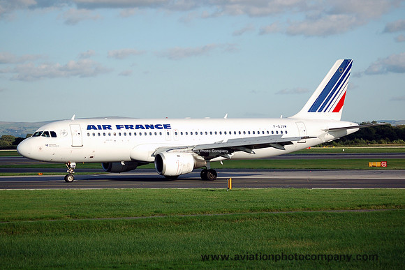 Air France Airbus A320-200 F-GJVW at Manchester (2006)