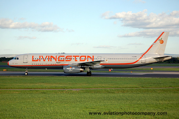 Livingston Airbus A321-200 I-LIVD at Manchester (2006)