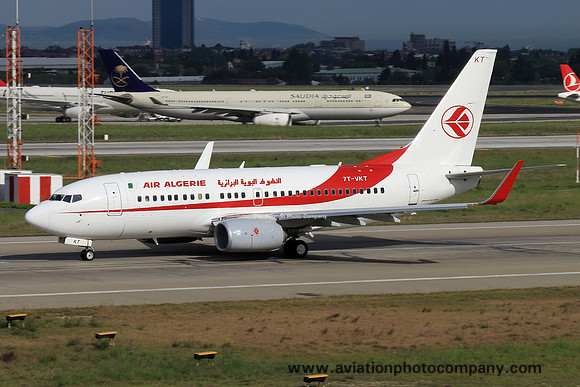 Air Algerie Boeing 737-700 7T-VKT at Istanbul (2017)