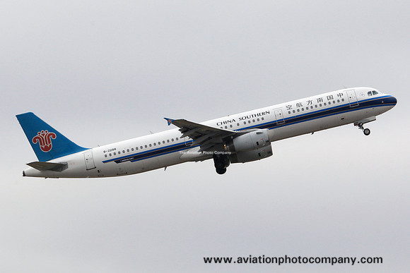 China Southern Airlines Airbus A321-200 B-2288 (2015)