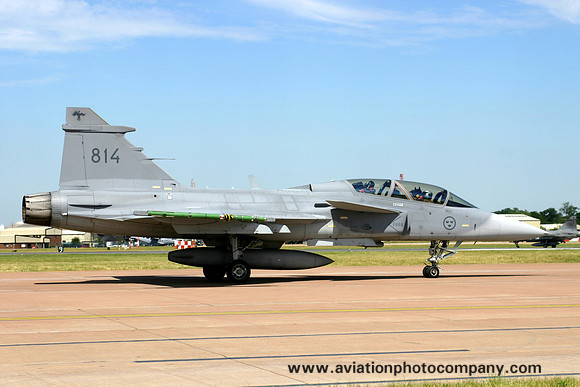 Swedish Air Force F7 SAAB Gripen JAS-39B 39814/814 at RIAT Fairford (2006)