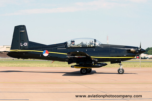 Dutch Air Force EMVO Pilatus PC-7 L-01 at RIAT Fairford (2006)