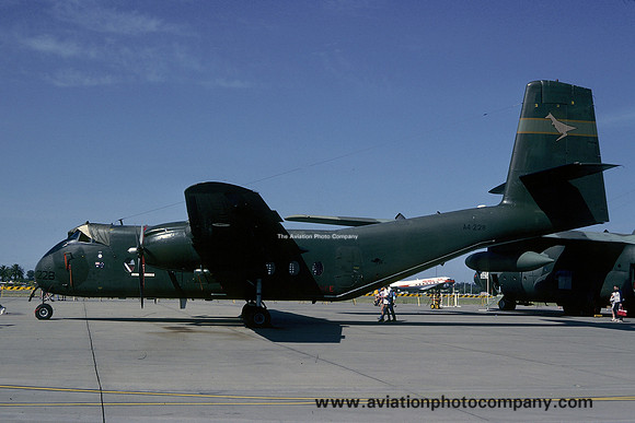 RAAF 35 Squadron DHC-4 Caribou A4-228 (1988)