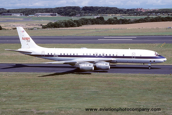 NASA Douglas DC-8-72 N717NA/NASA717 at Prestwick (1989)