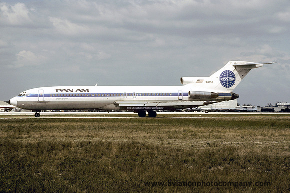 Pan American World Airways Boeing 727-235 N4752 (1986)
