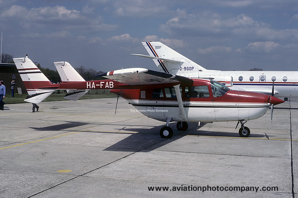 Reims/Cessna F337F Super Skymaster HA-FAB (1986)