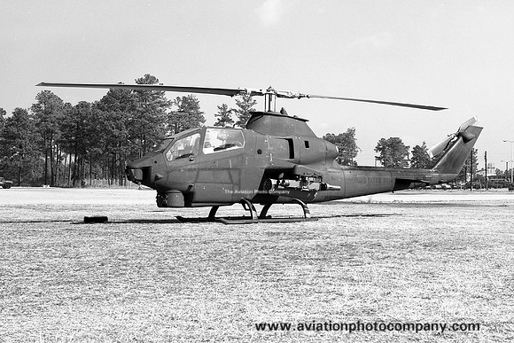 US Army Bell AH-1S Cobra 76-22584 (1981)