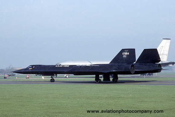 USAF 9 SRW Lockheed SR-71A Blackbird 61-7964 'For Sale' on fin at RAF Mildenhall (1981)