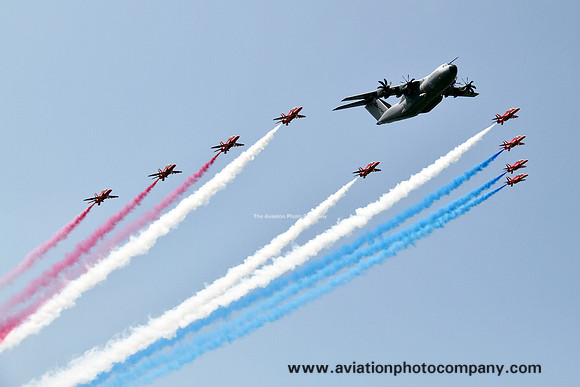RAF Red Arrows and Airbus A400M in formation at RIAT Fairford (2013)