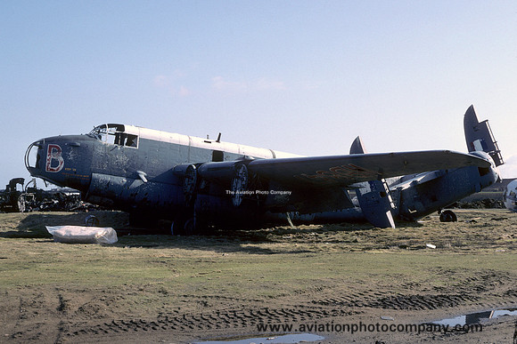 RAF Avro Shackleton T.4 WB847 dumped at RAF Kinloss (1985)