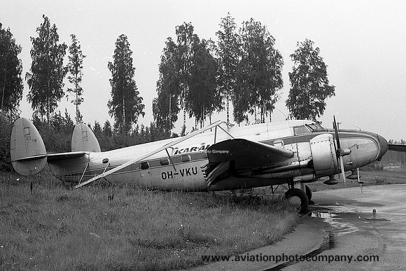 Kar Air Lockheed Lodestar OH-VKU (1977)