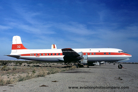Douglas DC-7B N1097 (1977)