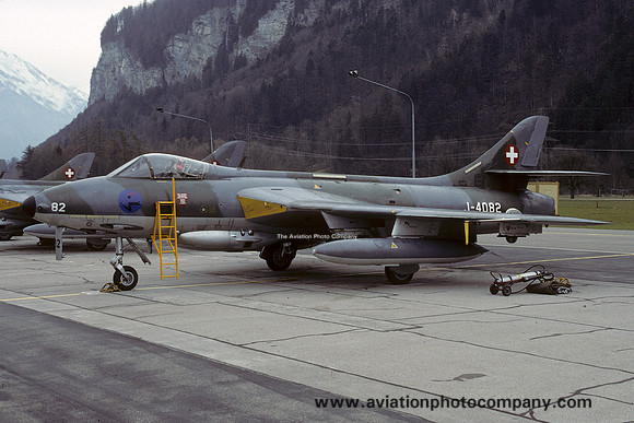 Swiss Air Force 16 FlSt Hawker Hunter F.58 J-4082 (1994)