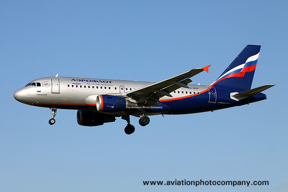 Aeroflot Airbus A319-100 VQ-BCP at London Heathrow (2012)