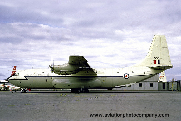 RAF 53 Squadron Short Belfast C.1 XR366 (1965)