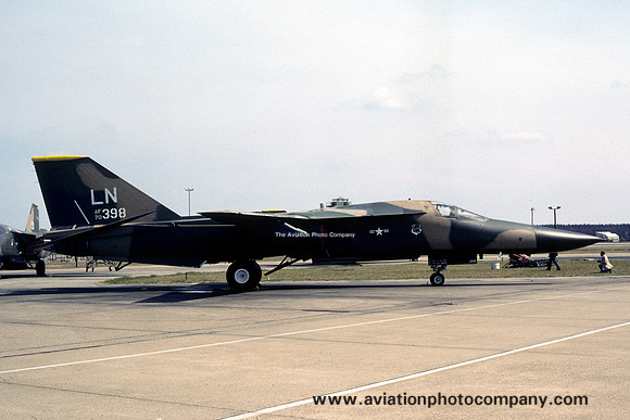 USAF 48 TFW 493 TFS General Dynamics F-111F Aardvark 70-2398/LN at RAF Lakenheath (1980)