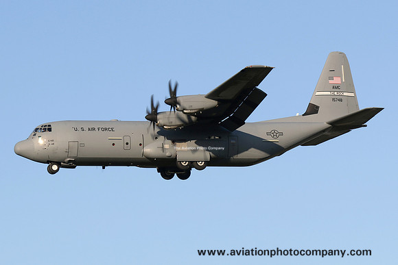 USAF 19 AW Lockheed C-130J-30 Hercules 11-5748 at Prestwick (2016)