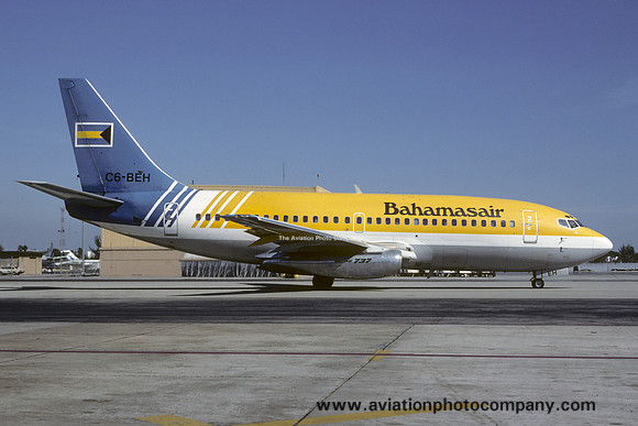 Bahamasair Boeing 737-200 C6-BEH (1982)