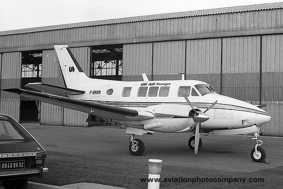 Uni Air Rouergue Beech 65-B80 Queen Air F-BRNR (1971)