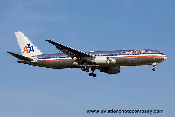 American Airlines Boeing 767-323ER N372AA (2008)