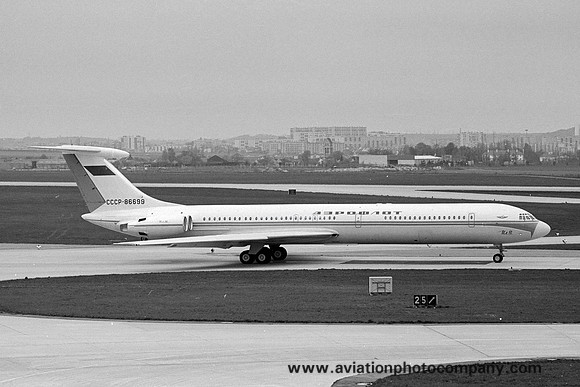 Aeroflot Ilyushin Il-62 CCCP-86699 (1973)