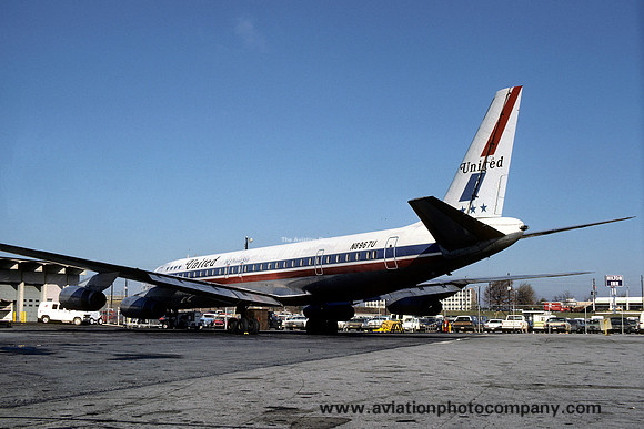 United Douglas DC-8-62 N8967U (1977)