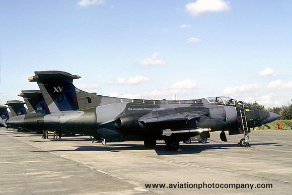 RAF 15 Squadron Blackburn Buccaneer S.2 XV341/D (1982)