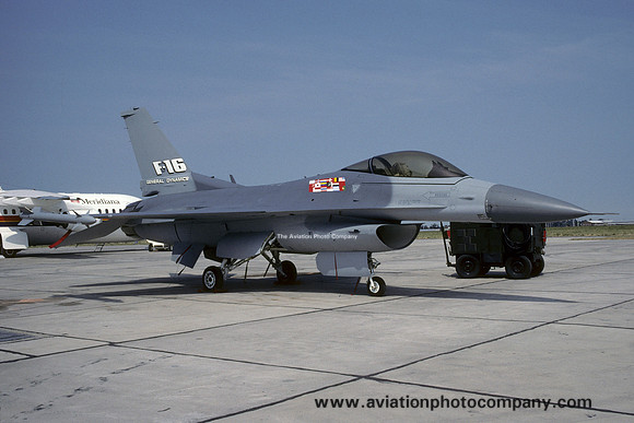 USAF General Dynamics F-16C Fighting Falcon 88-0399 (1992)