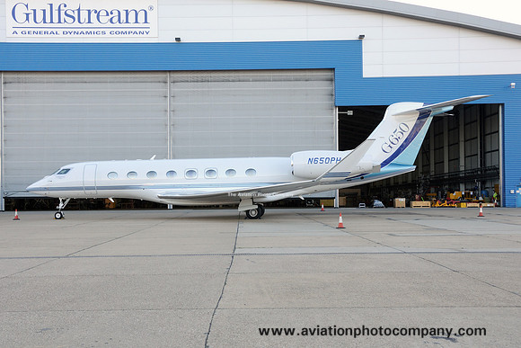 Gulfstream 650 N650PH at Luton (2013)