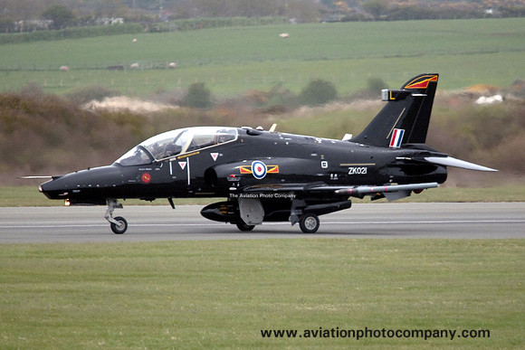 RAF 4 Squadron BAE Hawk T.2 ZK021/L at RAF Valley (2013)