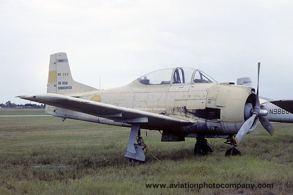 North American T-28A Trojan HR-228 (1981)